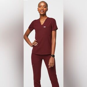 Figs Burgundy Catarina One-Pocket Scrub Top